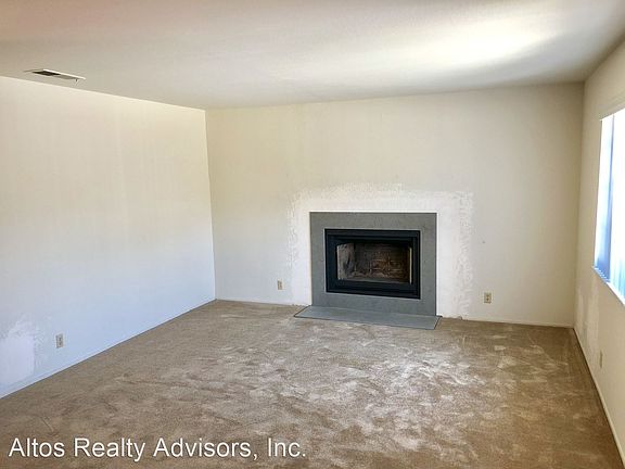 2nd image of 458 Morse Ave