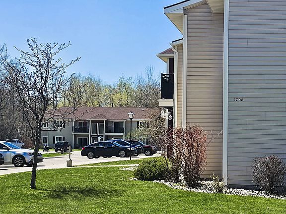 4th image of 1708A-1708B-1708 Meridian St #1708