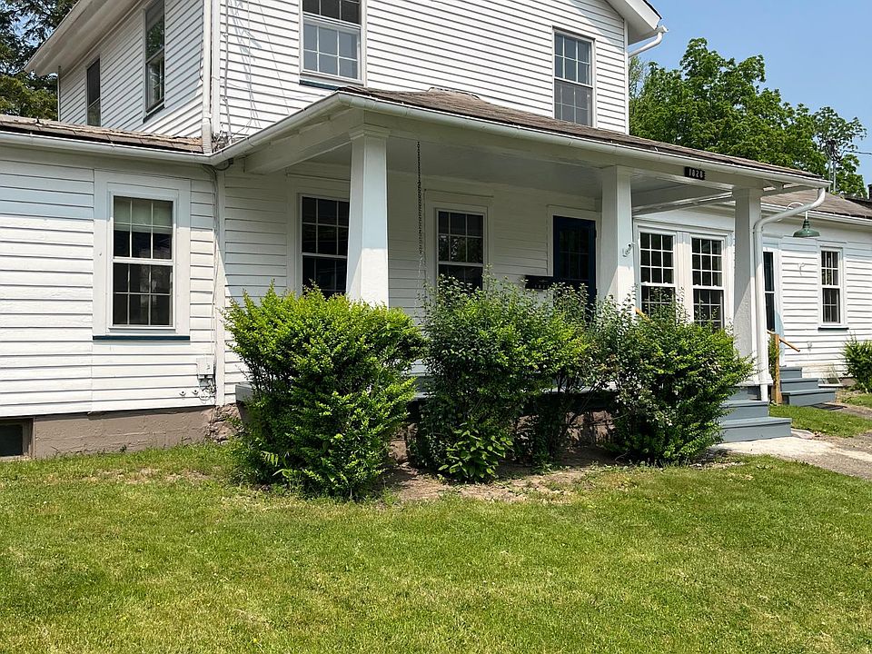 1st image of 1828 4th St #0