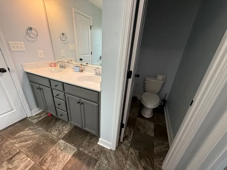 310 Murphy Dr — Photo 16