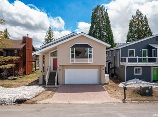 1661 Venice Dr, South Lake Tahoe, CA 96150