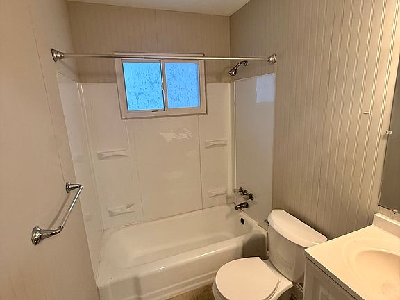 4th image of 1191 Arnold Ave #1191