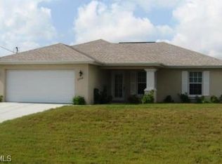 3770 NE 16th Pl, Cape Coral, FL 33909