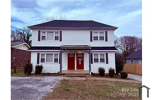612 Poplar St Photo 1