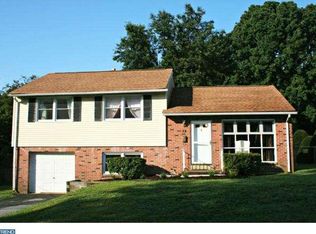 14 Holly Hill Rd, Wilmington, DE 19809