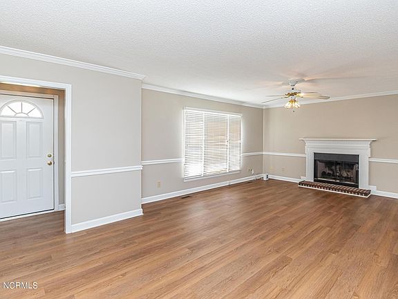 5th image of 331 Ryan Boulevard