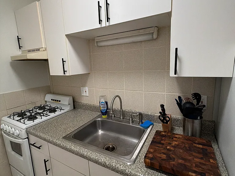 245 Beacon St #3F — Photo 20
