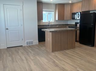 416 W Cheyenne Dr, Evanston, WY 82930