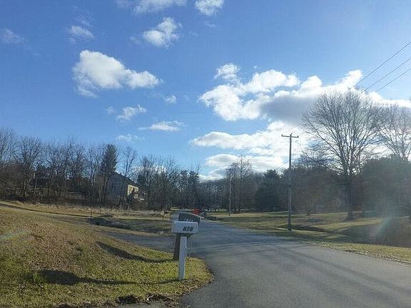 4th image of 875 Frank Rd