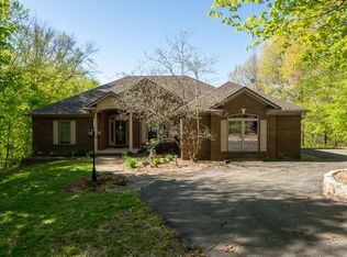 3999 Deer Run Ct, Boonville, IN 47601
