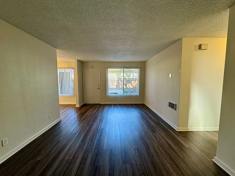 3781 Green Ave #2 — Photo 6