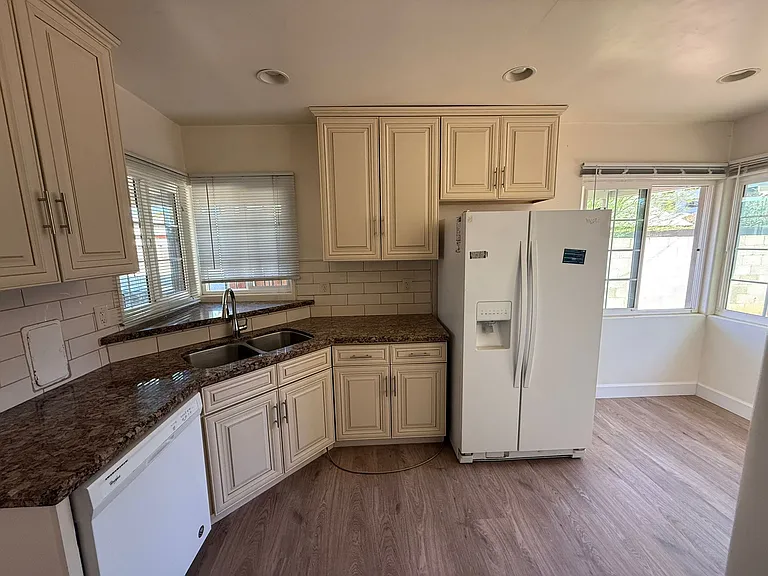 350 E Virginia Rd #350 — Photo 8