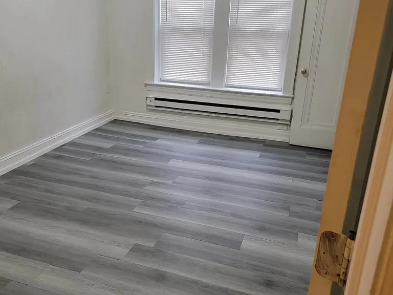 1874 Marloes Ave — Photo 31