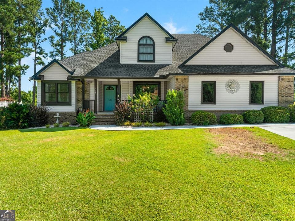 1st image of 534 Saint Andrews Cir