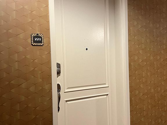 4th image of 62 E Serene Ave Unit 221