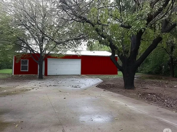 511 Rogers Rd, Newark, TX 76071