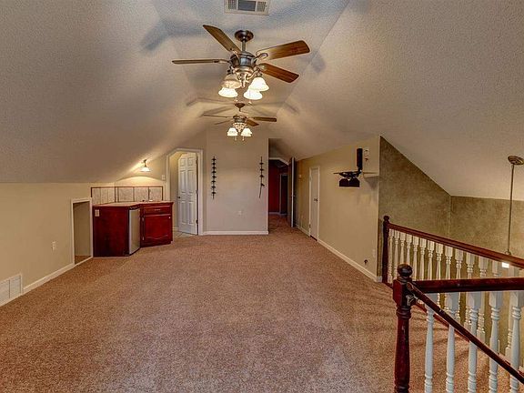 3rd image of 7804 Shadow Fork Ln