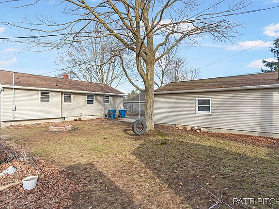 4th image of 810 S Despelder St