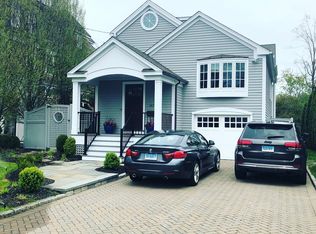 483 Rowland Rd, Fairfield, CT 06824