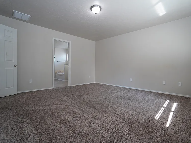 2934 NW 11th Ave — Photo 21
