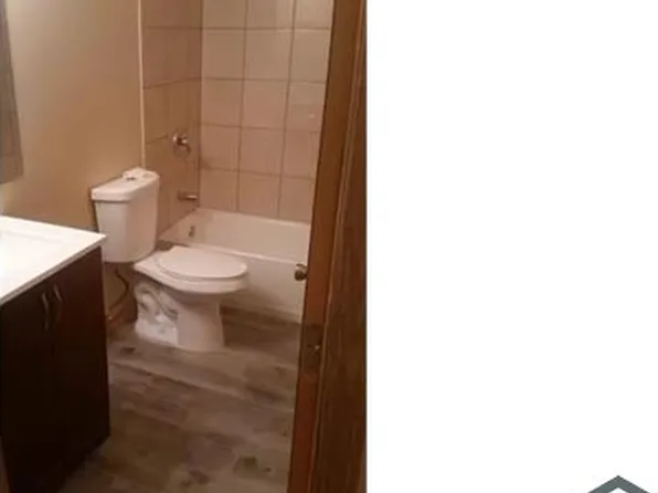 4201 W Gladys Ave APT 2, Chicago, IL 60624