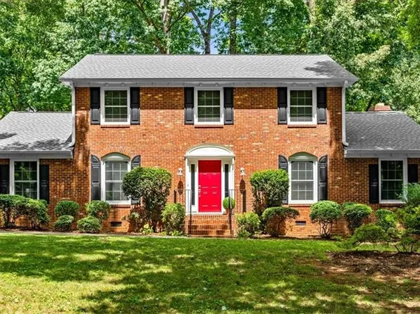 4204 Hobbs Rd, Greensboro, NC 27410