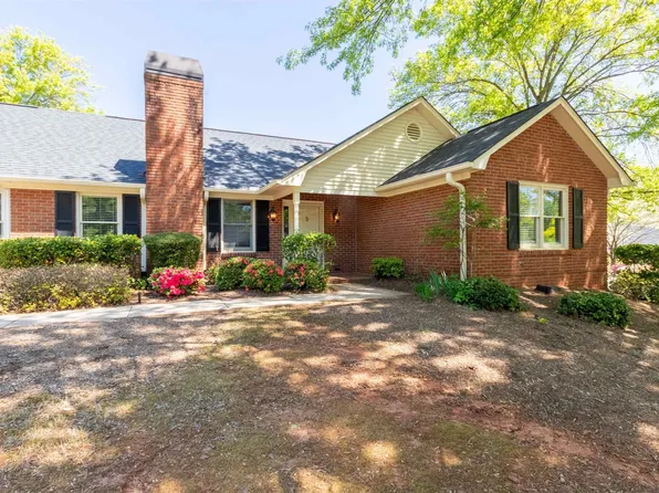 142 Fairoaks Dr, Greenville, SC 29615