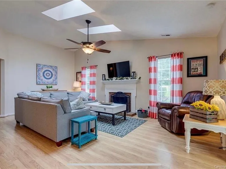103 W Bank Dr — Photo 12