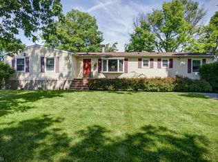 242 Lenox Pl, Somerset, NJ 08873