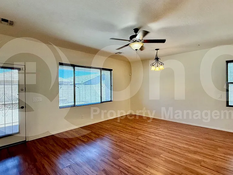 7716 S 37th Way — Photo 9