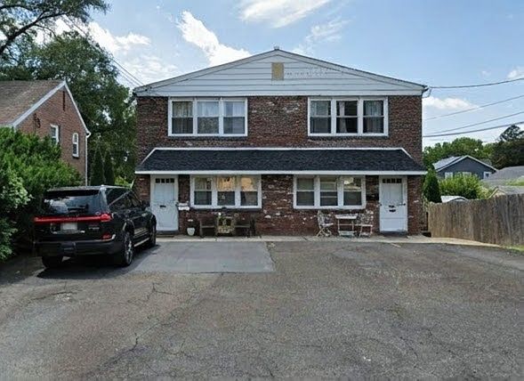 1st image of 620 Burke Ave #620B