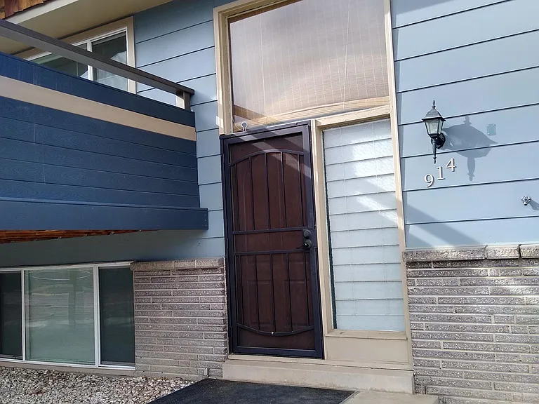 W Jefferson St — Photo 3