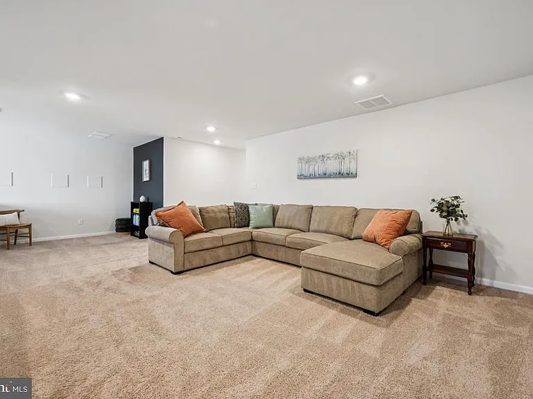 65 Morley Blvd — Photo 19