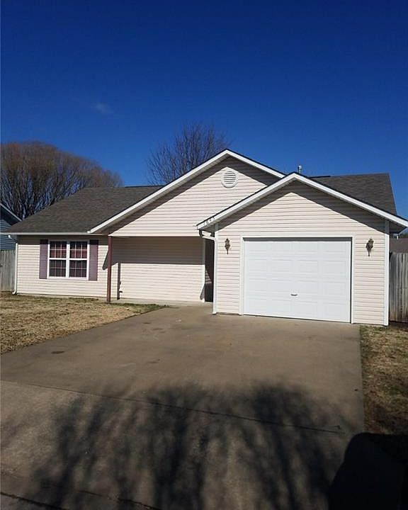 1st image of 1645 Tanglewood Ln