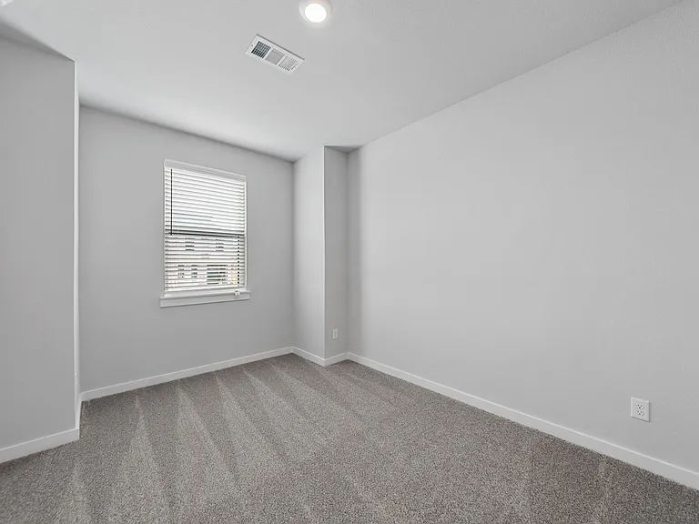 800 Emerling Dr — Photo 25