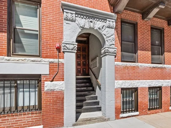 8 Battery St APT 8, Boston, MA 02109