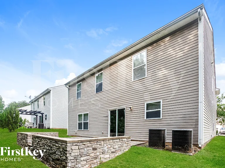 2709 Buckleigh Dr — Photo 18