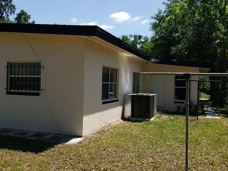 944 Kensington Dr — Photo 25