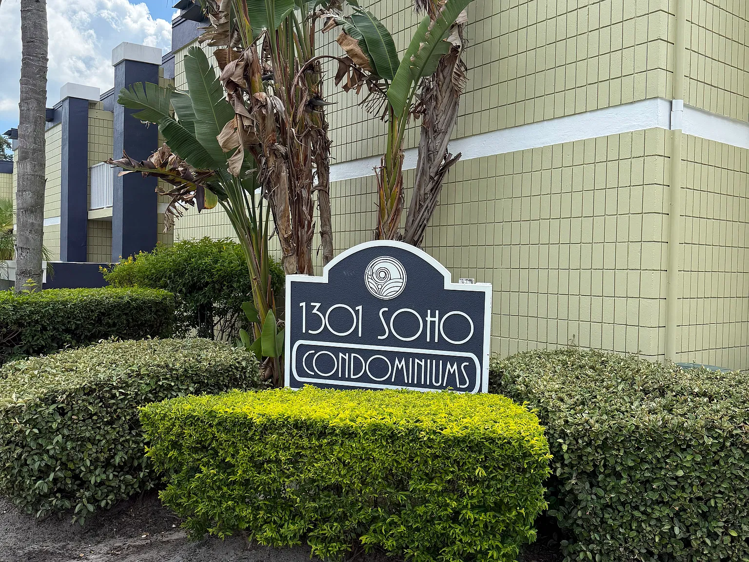 2 bed, 792 sqft, $2,195 — Photo 1