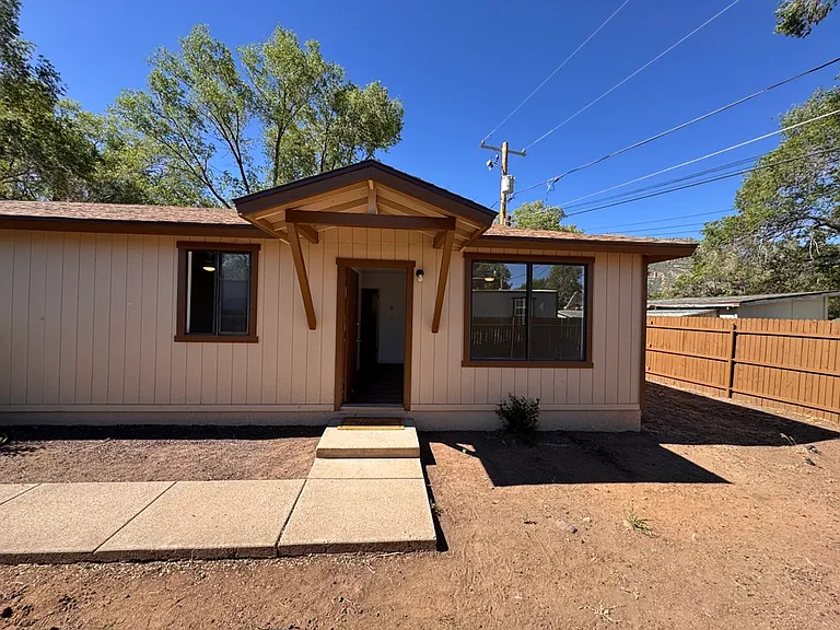 2924 N Rose St #B — Photo 15