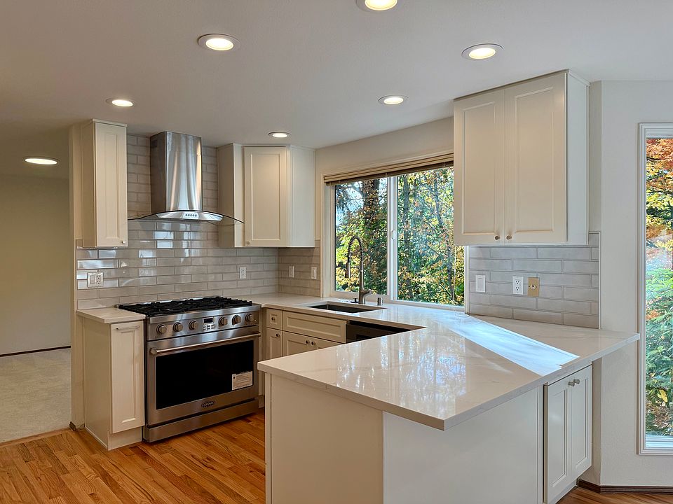 1st image of 15642 SE 62nd Pl