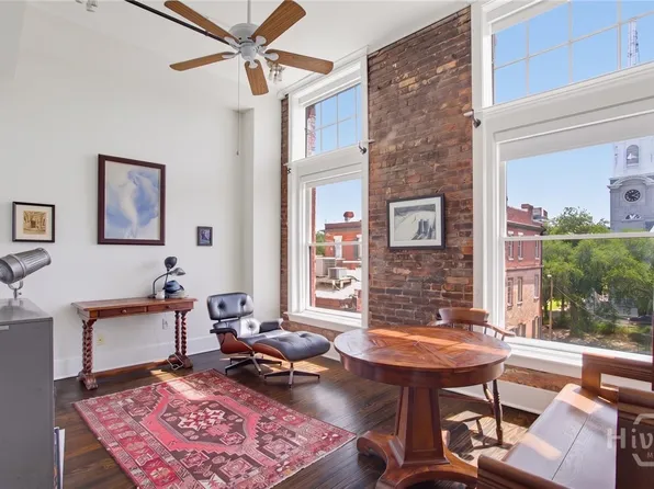 9 W York Street #305, Savannah, GA 31401