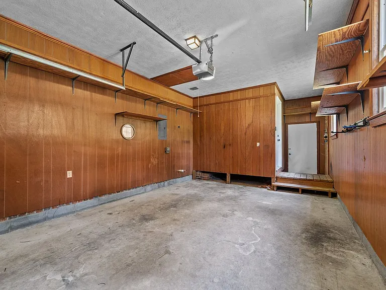 204 McNeill Rd — Photo 23
