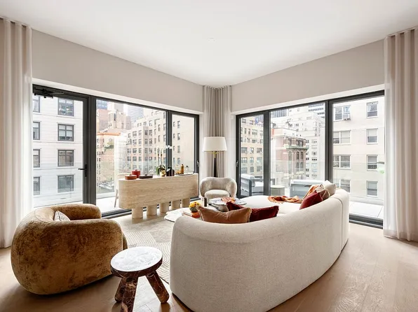 126 E 57th St #1401, New York, NY 10022