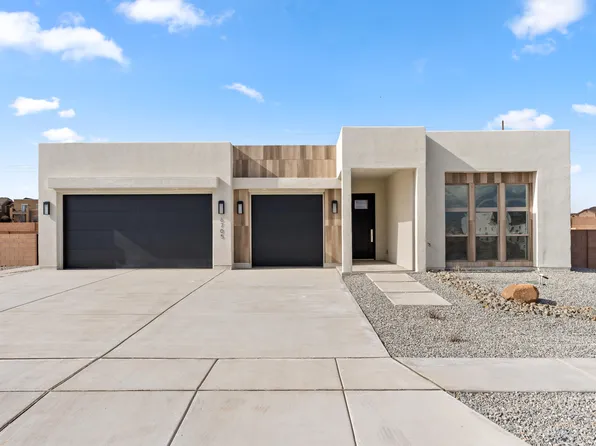6705 Rim Rock Cir NW, Albuquerque, NM 87120