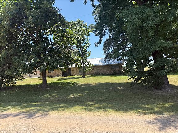 3rd image of 446 County Road 1605
