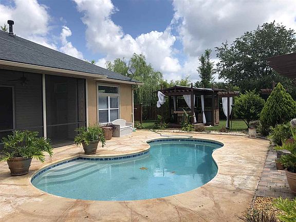 4th image of 836 S Longneedle Dr