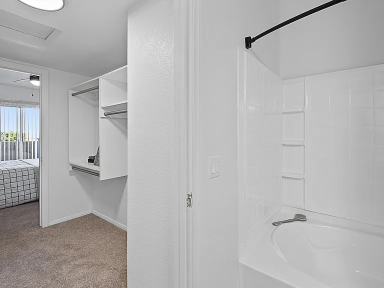 The Townhomes at Horizon Ridge, Henderson, NV, Bathroom