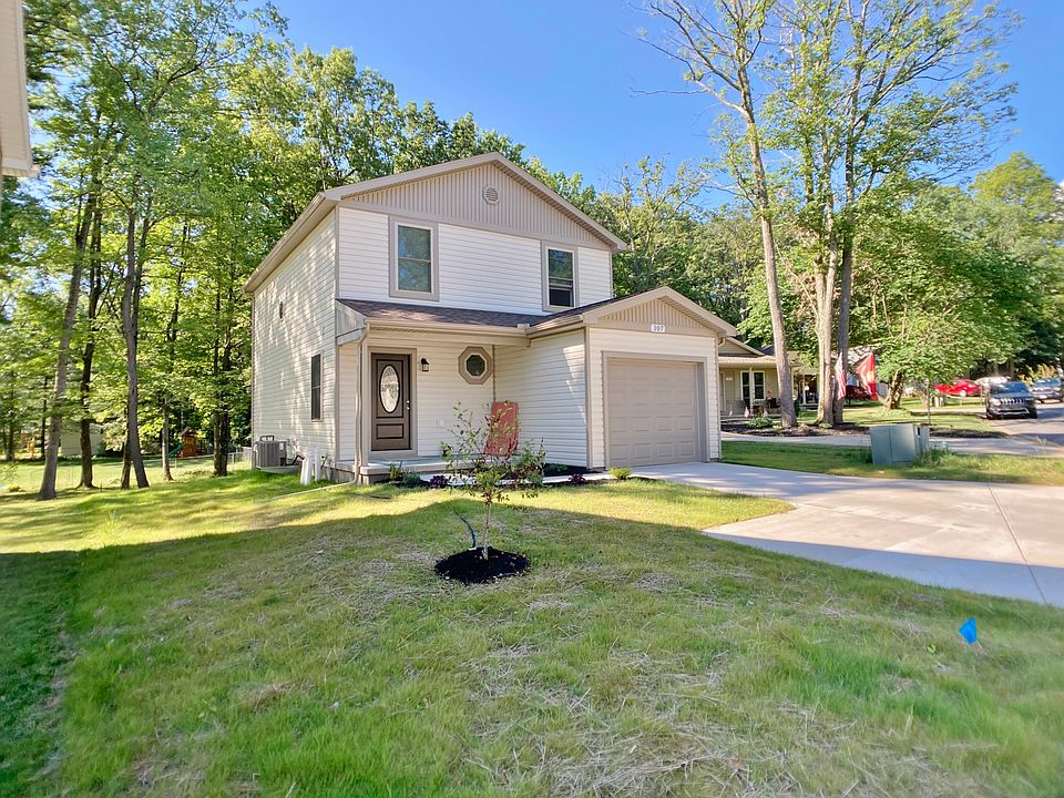 1st image of 107 Driftwood Dr #107