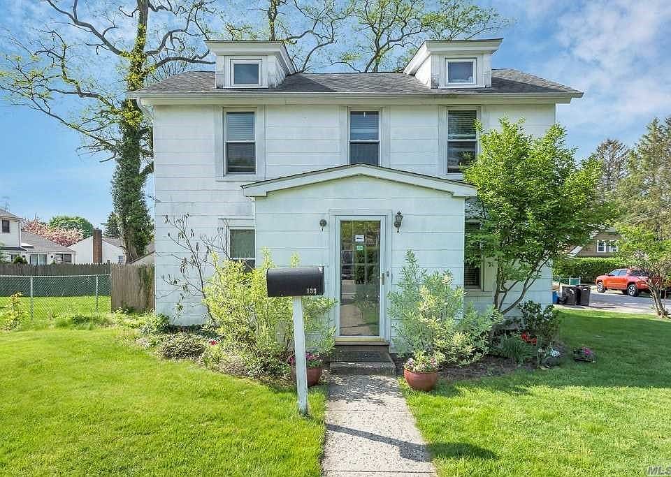 1st image of 133 Sea Cliff Ave